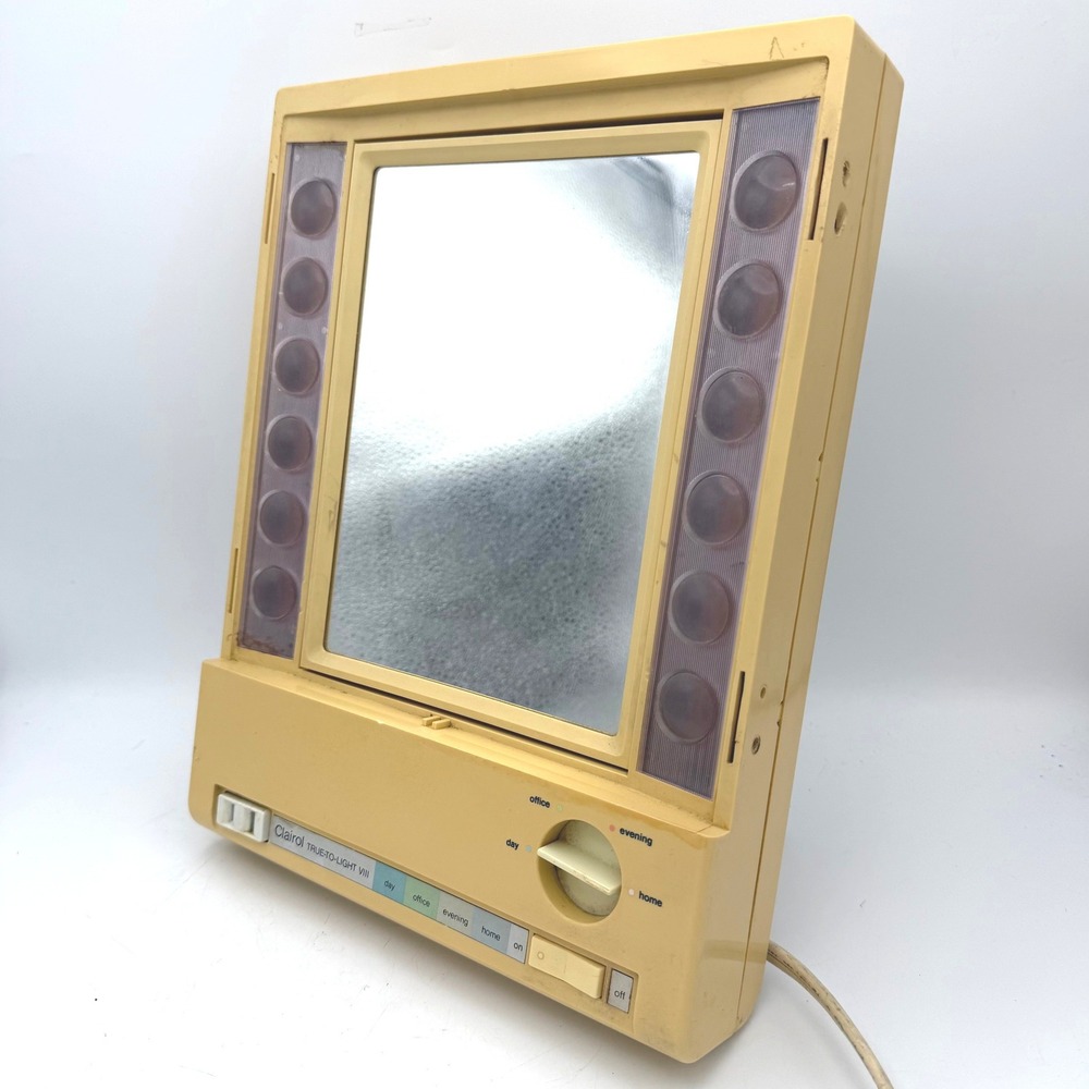 Clairol True-to-Light VIII Makeup Mirror Vintage Tan 4 Light Settings LM-8